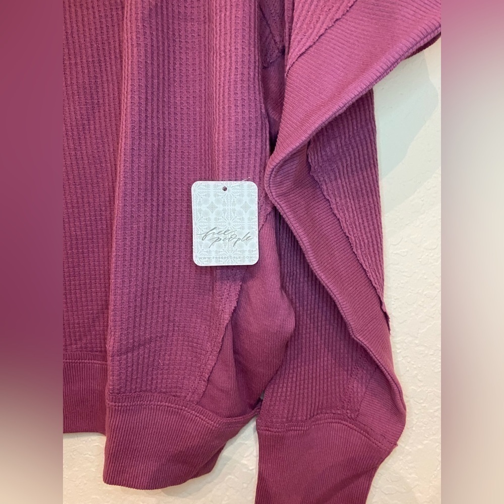 NWT Free People Santa Clara Thermal Slouchy Oversized V-neck Top Size M - Picture 5 of 10